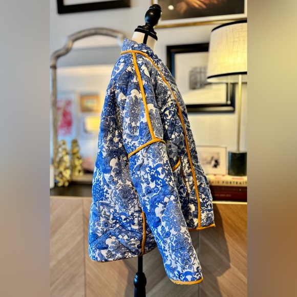 🧵 HANDMADE (by me!) Floral Blue and White Coat Jacket with Yellow Trim - Picture 8 of 12